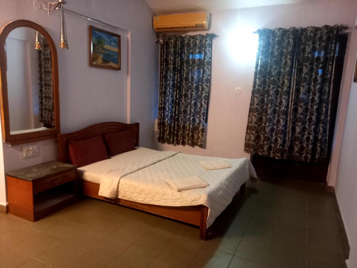 Falcon Resorts Calangute Chambre photo